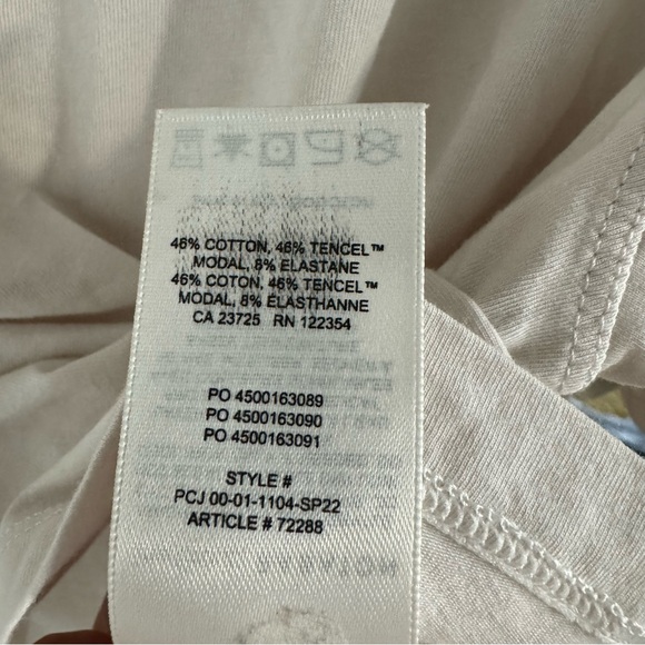 The Group By Babaton Foundation Relaxed Crop T Shirt - Picture 9 of 9